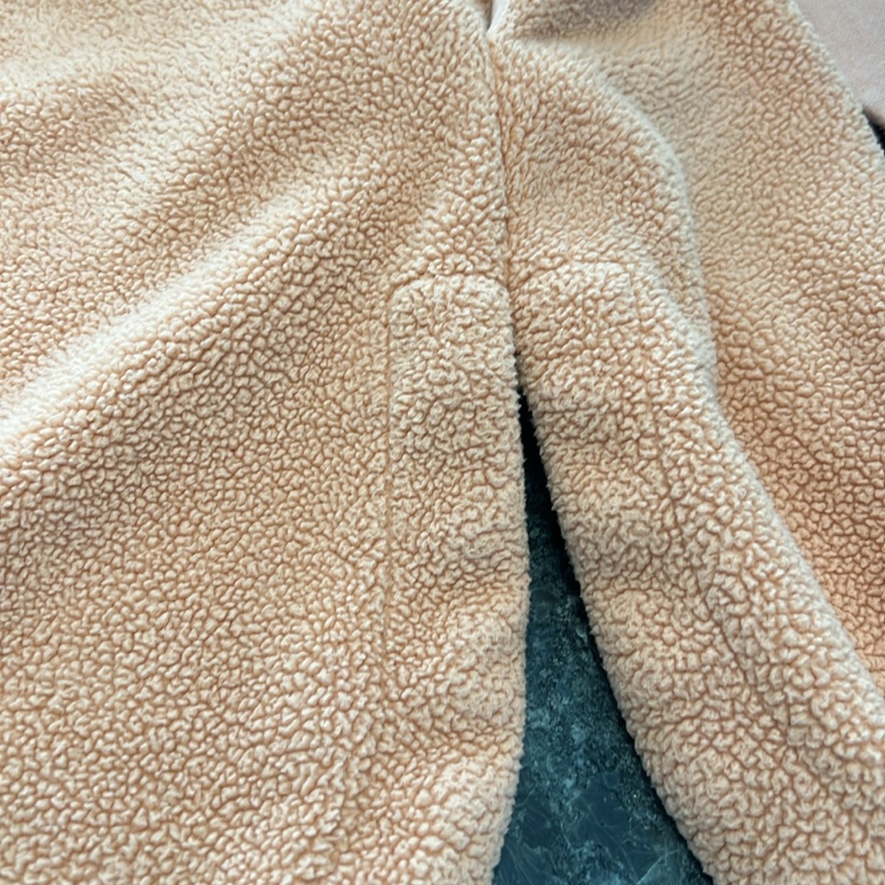 Roxy Make Wave, Move Mountains Fleece Shacket pit to pit is 20 inches size small - Picture 5 of 8